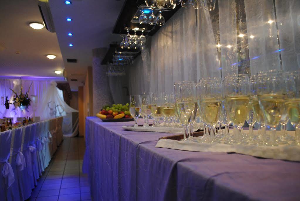 Hotel Nad Rzeczka Stary Toruń 외부 사진